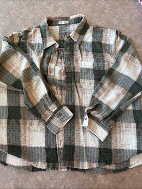 Maurices Green & Cream Plaid Waffle Button-Down Shirt